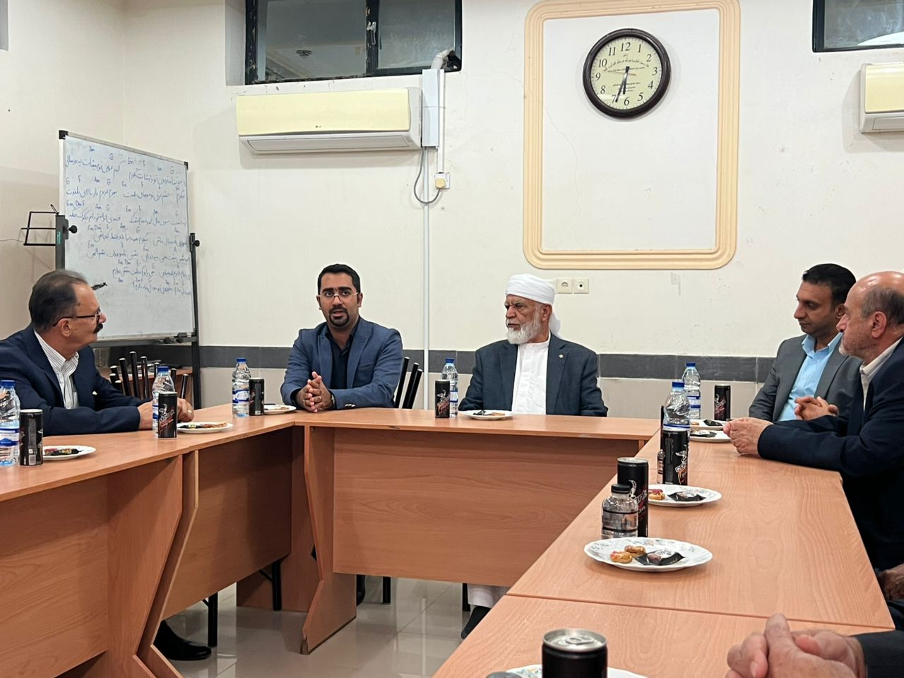 برگزاری نشست فرهنگی در مجتمع میرزایی فیشور به مناسبت روز فرهنگ عمومی