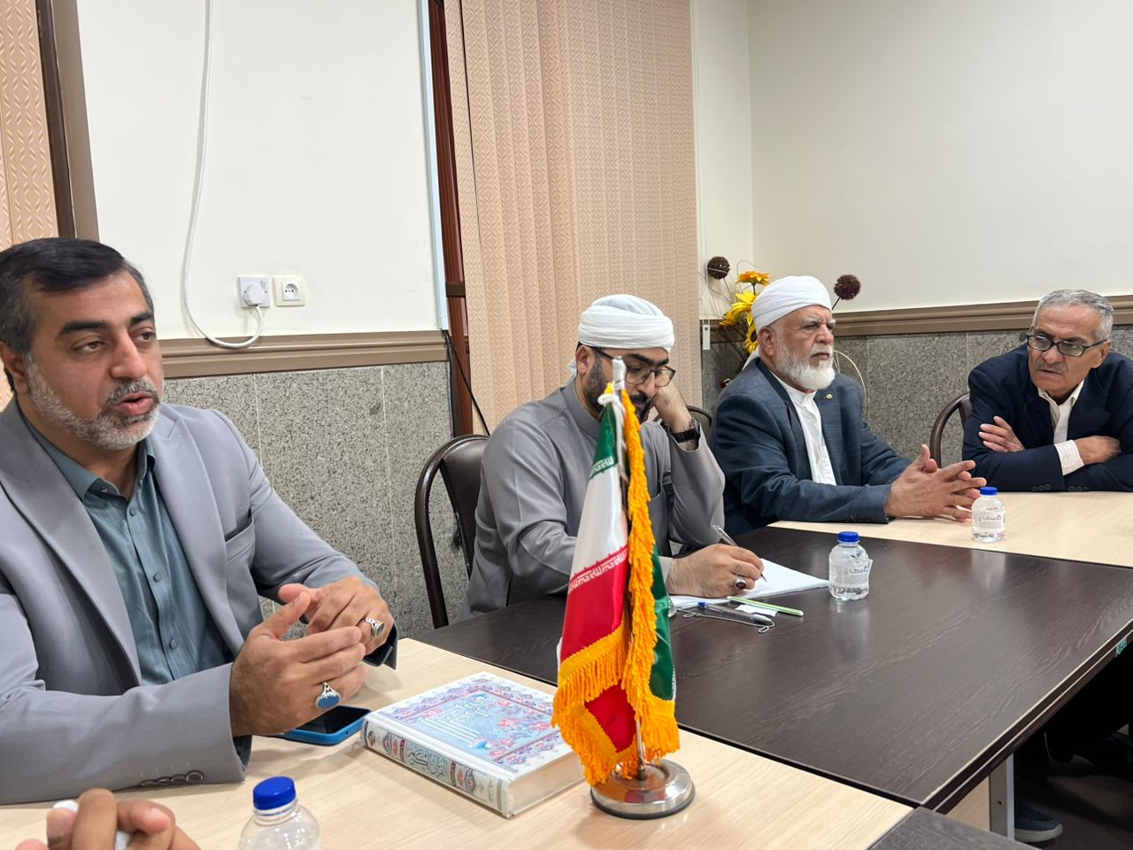 ریاست کمیته امداد امام در فیشور: ساخت مسکن و اشتغال از اولویتهای این کمیته می باشد.